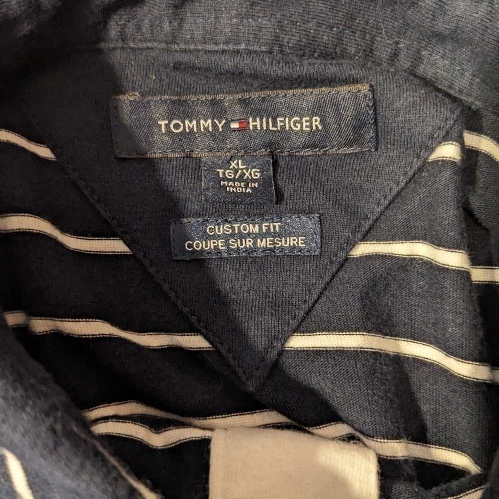 TOMMY Hilfiger Polo shirt size XL, Navy with white - Picture 7 of 8